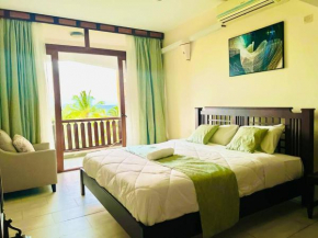 BeachFront 2 bedroom Apartment with WiFi&Netflix
